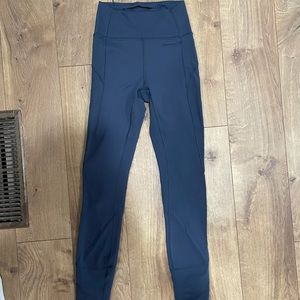 Lululemon in movement leggings